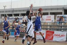 LARGO AI GIOVANI! ARRIVANO GLI JUNIOR IMMORTALATI DA MENNELLA