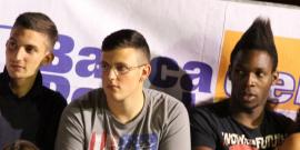 BARBIERI DISPERATI SULL ORLO DI UN CRISI DI NERVI