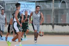 MENNELLA FOTOGRAFA LA LUNA E LE STELLE