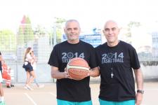 MENNELLA FOTOGRAFA LA LUNA E LE STELLE