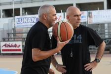 MENNELLA FOTOGRAFA LA LUNA E LE STELLE