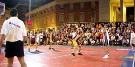 ANNO 2002, IL PRIMO IN PIAZZA DEL POPOLO